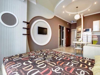 Французский бр,(код 2) клиника Филатова,пляж Дельфин Одеса