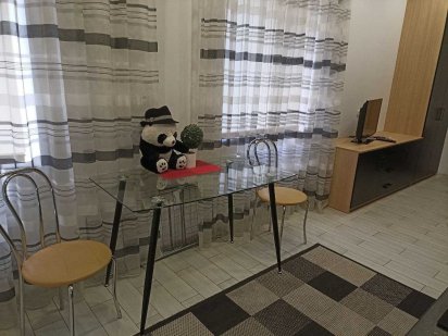 Центр мНаучная, рядом госпиталь, неотложка. Посуточно уютная квартира. Харьков