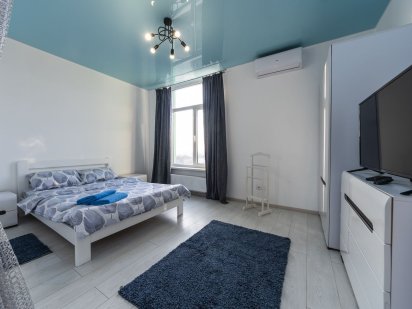 Посуточно 1кім м.Васильківська ,Парк Лэнд Киев