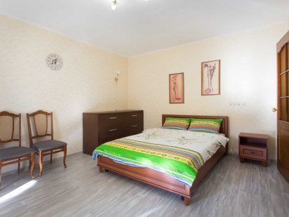 Двокімнатна квартира подобово на проспекті Героїв Харкова, 64а Харків