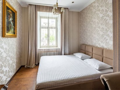 Подобова оренда квартира з виглядом на Оперний проспект Свободи 39 Львов