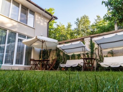 Одесса. Отдых с детьми. Апартаменты в гостевом доме. Детская площадка Одеса