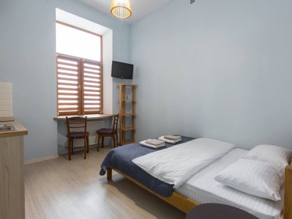 Подобова оренда апартаментів для двох осіб, ближній центр. Львов