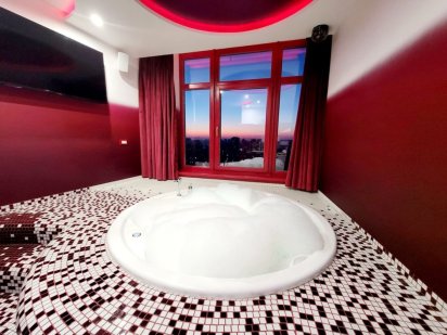 Сдам посуточно с Джакузи  ЖК 27 Жемчужина, Каманина 16а Одеса