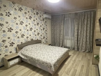 Киевский р-н. ПОСУТОЧНО . ПОДОБОВО 2 кв.1 эт Таирово .ТРЦ Ситицентр Одесса