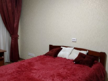 1 комн Спортивная, ул Державинская, посуточно Харків