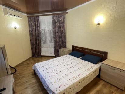 Сдам Посуточно без комиссия спальня и кухня студия Таирова Глушко Одеса
