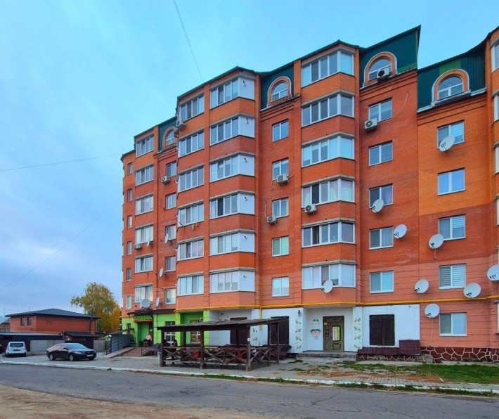 Продаж комерційної нерухомості в Фурсах - фото 1