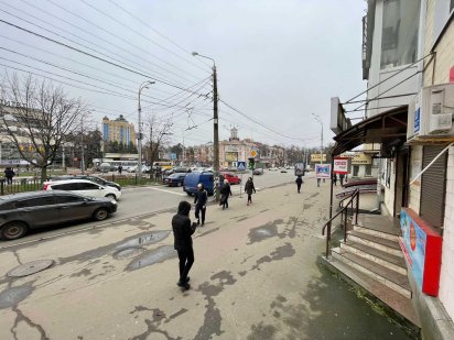 Продаж нежитлового приміщення по вул. Соборності. Червона лінія. Полтава