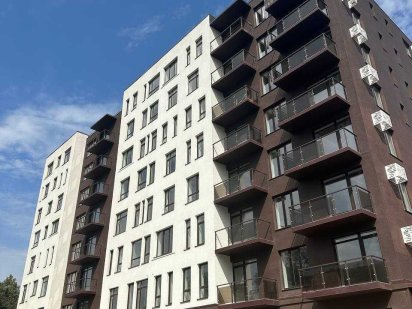 Новий будинок в центральному районі. Продаж приміщення. Э плюс 13 м2. Полтава