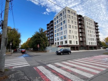 Екс.Центр,перша лінія,приміщення у сучасній новобудові 72,2 м2 Полтава