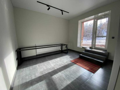 Продам приміщення в новому будинку на Подолі Полтава