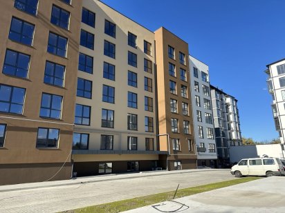 Продам приміщення з коміркою ЖК Панорама де люкс Ровно