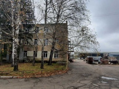 Продам окрему виробничу базу в Полтаві площею 2112м2 район Кагамлика Полтава