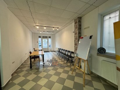 Комерційне приміщення на Петефі Ужгород