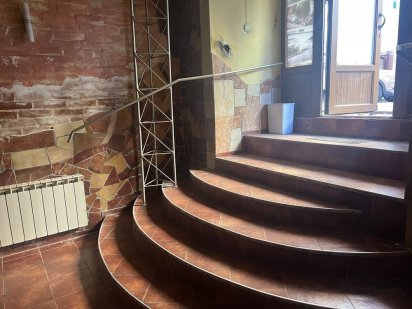 Продається приміщення вільного призначеня на Брати Руснаки Черновцы