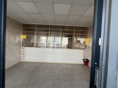 Приміщення Калинівський ринок фасад Черновцы