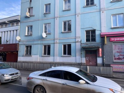 Продам квартиру в самому ЦЕНТРІ міста під комерцію Ровно