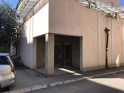 Продається комерційне приміщення вул.Будівельників Черновцы