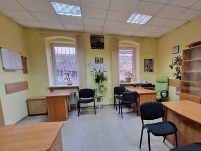 Продаж Офісного приміщення! Центр міста Ужгород вул.Корятовича 120 кв. Ужгород