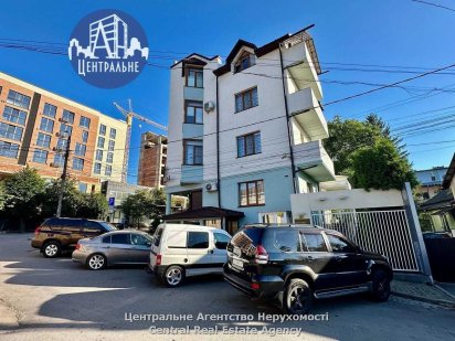 Продаж комерційного об’єкту в центрі м.Чернівці. Сторожинецька,початок Черновцы