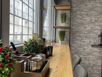 Продаж бізнесу територія УЖНУ Ужгород