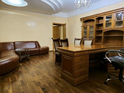 Без%. 330кв.м. Центр. Арсенальная Киев