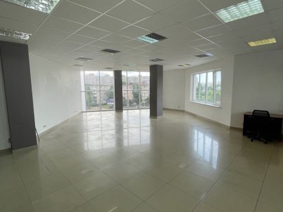 Продаж офісу 130 квадратів (р-н митниця) Черкаси