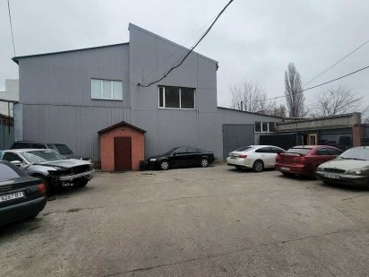 Продажа СТО / склад  550м2 на 9сотках, ул Вискозная Київ