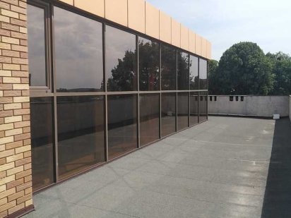 Новобудова, примiщення 800 кв. м, 10сот.приват.землi Житомир