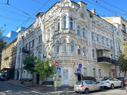 Продажа коммерческого помещения, ул. Малая Житомирская, Шевченковский Киев