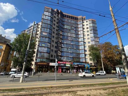 Продаж офісного приміщення 550 кв.м. на 14 поверсі на вул. Пирогова Винница