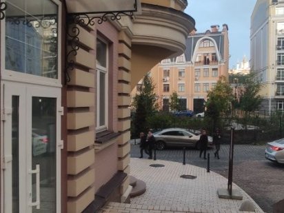 Продаж комерційного приміщення. Поділ. Воздвиденка Київ