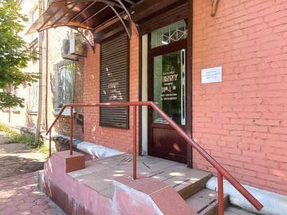 Продам помещение, 35,7 м2,  Титова, отдельный вход, красная линия Дніпро