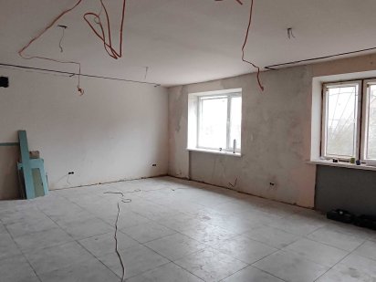 Продаж фасадного нежитлового приміщення вільного призначення Житомир