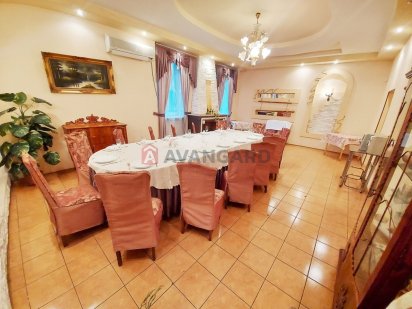 Продається комерційне приміщення, що знаходиться на червоній лінії. Дніпро