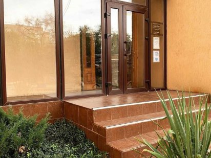 Продається  приміщення комерційного призначення!