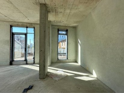 Продаж фасадного комерційного приміщення  на вул. Зеленій Львів