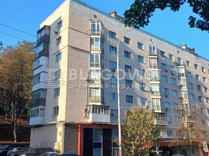 Фасадное помещение  бул Леси Украинки 10 Палац Спорту, м. Кловська Київ