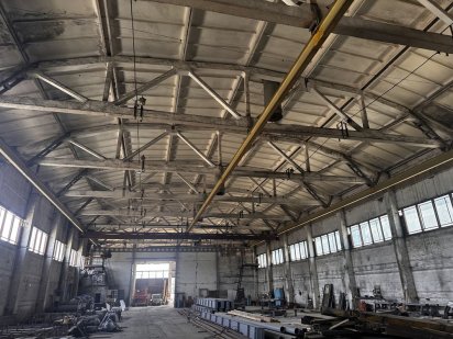 Майновий комплекс з залізничною колією склад козловий кран рампа Львов