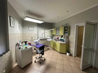 Продаж приміщення на вул. Чупринки. 34кв. З ремонтом. Цокольний поверх Львів