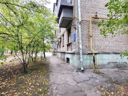 Продаж приміщення ЧЕРВОНА ЛІНІЯ, великий клієнтопотік.