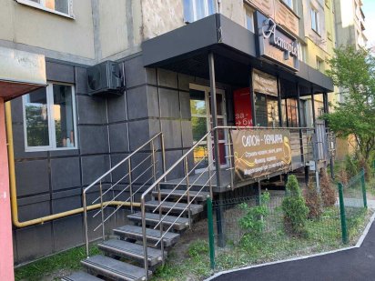 Продам нежилой фонд 112 м кв. Фасад. Троещина. Под инвестицию. Без % Київ