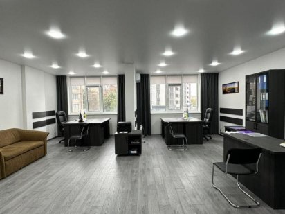 Продаж офісу, просп. Любомира Гузара, ЖК Сучасний квартал Київ