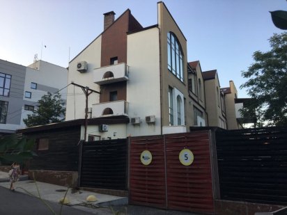 Продам офисное здание. Клубный дом. Нагорка. Севастопольский парк Дніпро