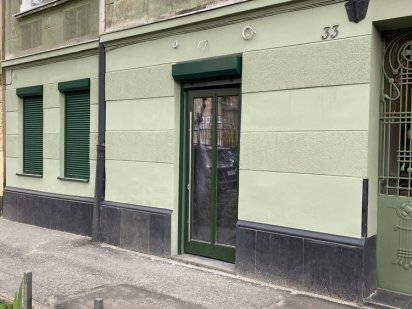 Продаж приміщення магазину салону центр Львів