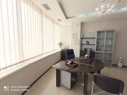 Продаж офісу 63 кв.м з меблями і технікою в БЦ Мост-сіті Центр Набереж Дніпро