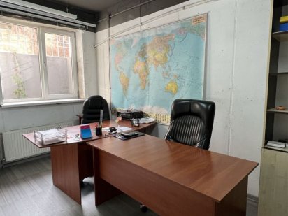 Продажа офиса в Центре с мебелью 