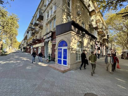 Соборна/Спаська 380 кв.м. прохідняк ціна 220 тис.у.о. Миколаїв