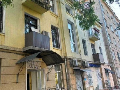 Продам коммерческое помещение Центр Фасад Ремонт. 